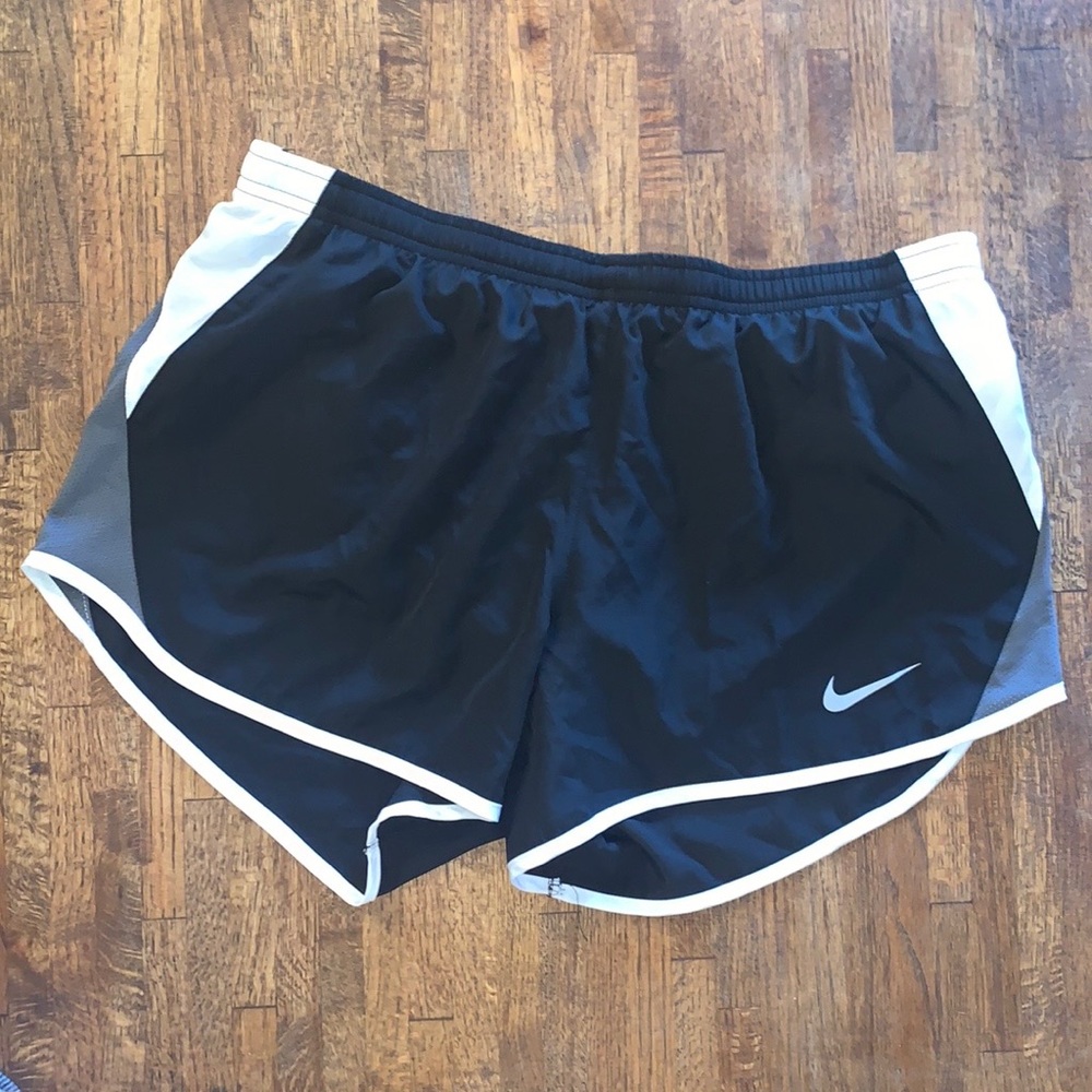 Nike DRI-FIT Women’s Running Shorts - Black & White - Medium